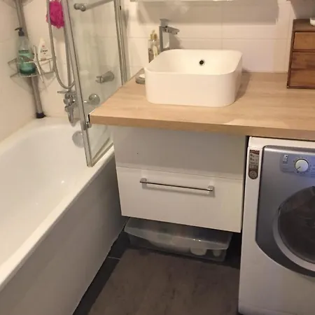 Super Duplex - 10min From Train Station Daire